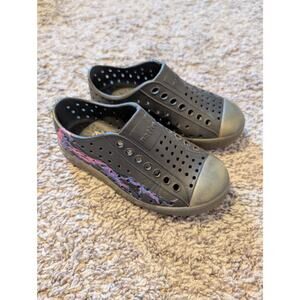 Natives Jeffersons Shoes Size 9c